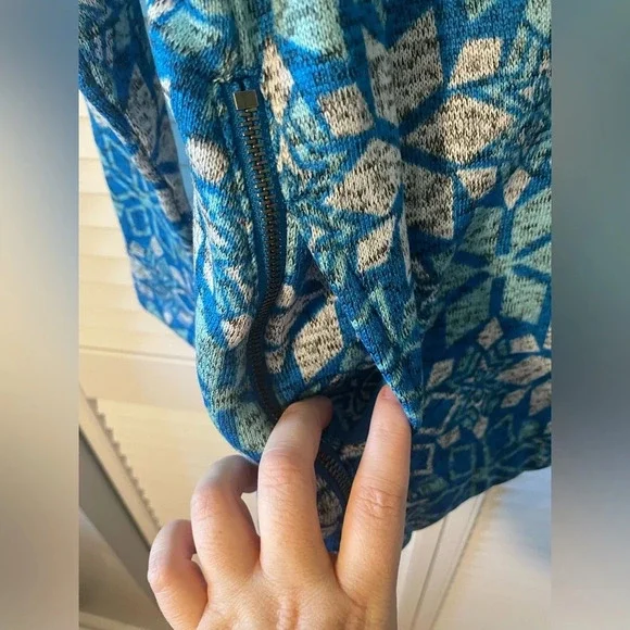 Talbots Snowflake Hooded Pullover Zipper Sweater Structures Pockets Size Small - Picture 11 of 14